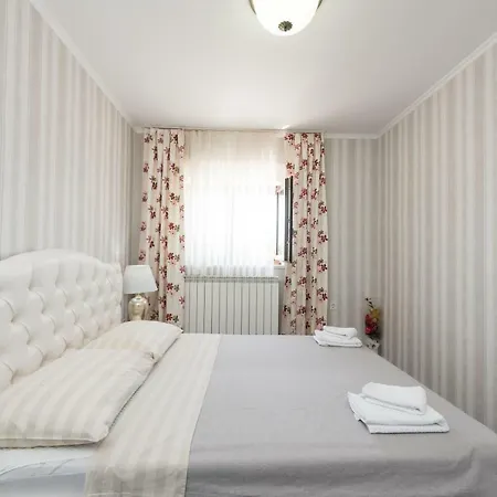 Castua-apartment With Private Heated Pool 卡斯塔