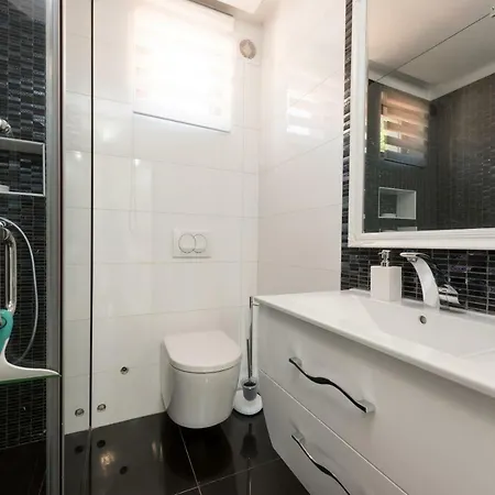 Апартаменты Castua-apartment With Private Heated Pool Кастав
