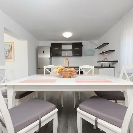 公寓 Castua-apartment With Private Heated Pool *