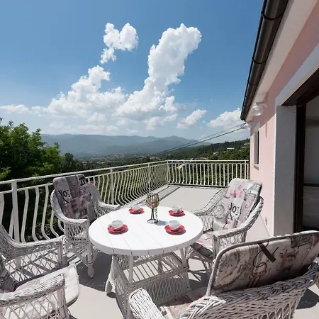Castua-apartment With Private Heated Pool Appartement