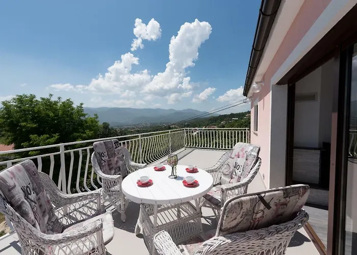 Castua-apartment With Private Heated Pool Appartamento